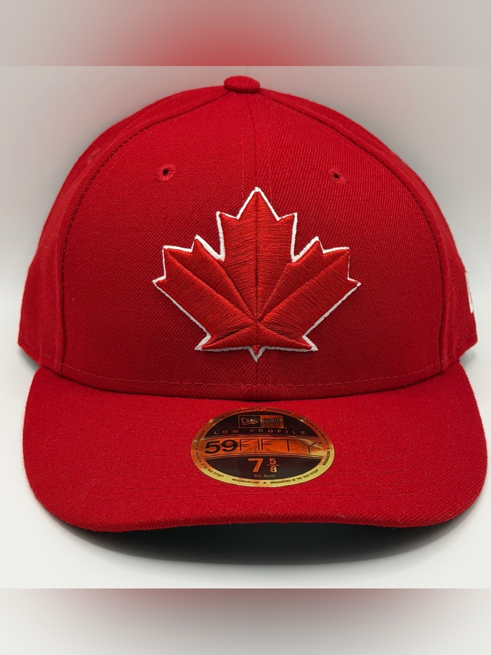 Toronto Blue Jays New Era 59FIFTY Fitted MLB Red Maple Leaf Cap Size 7 5/8